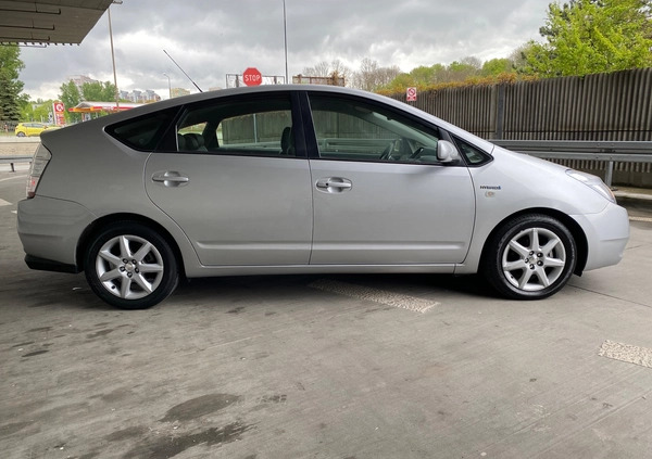 Toyota Prius cena 36999 przebieg: 60000, rok produkcji 2006 z Lublin małe 466